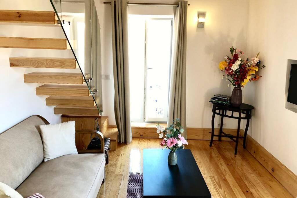 32 Top - Center Of Lisbon Duplex Apartment, Barrio Alto Eksteriør billede